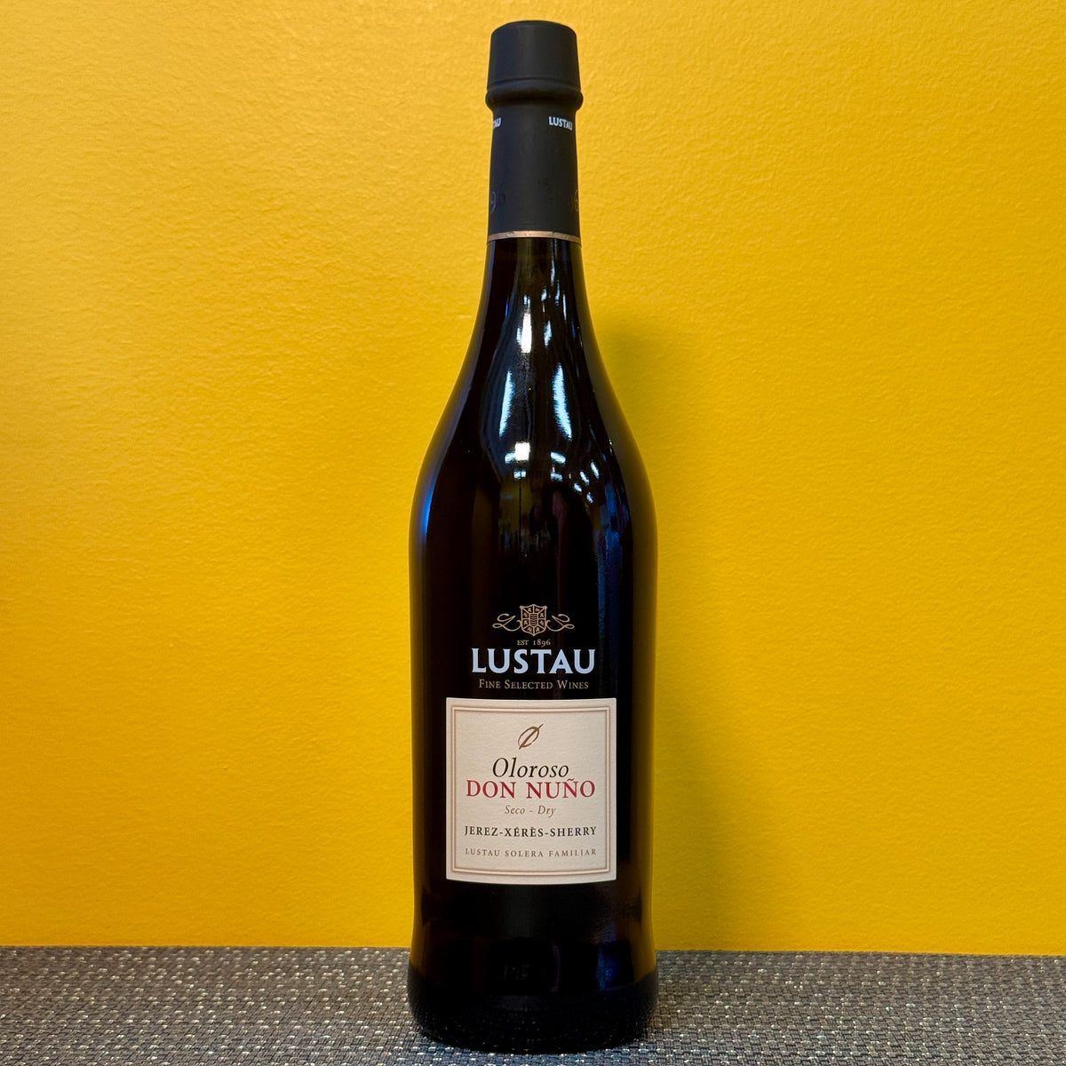 Oloroso Dry Sherry Don Nuño, Lustau